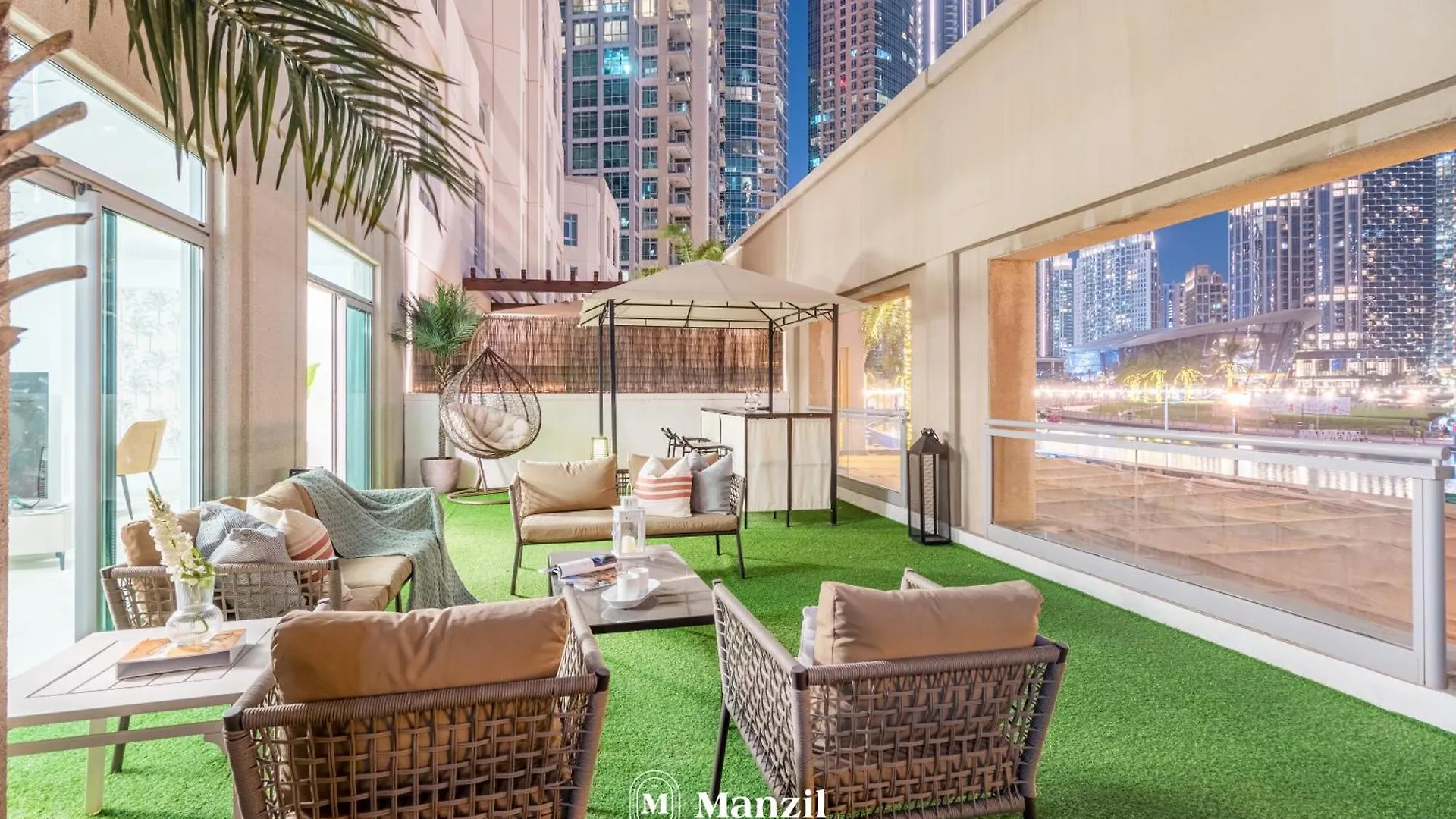 Manzil - Luxury 3Br Villa W/ Maid Room, Full Burj & Fountain View Dubai